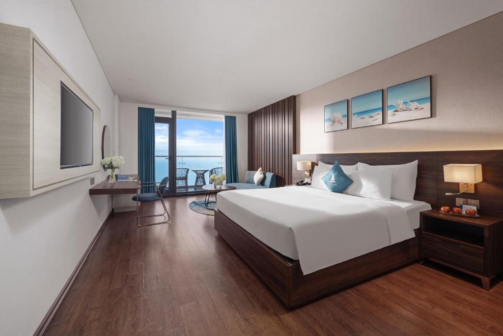 Katil atau katil-katil dalam bilik di Canvas Danang Beach Hotel