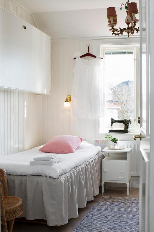 Postel nebo postele na pokoji v ubytování Strandvillan Hotell och Bed & Breakfast