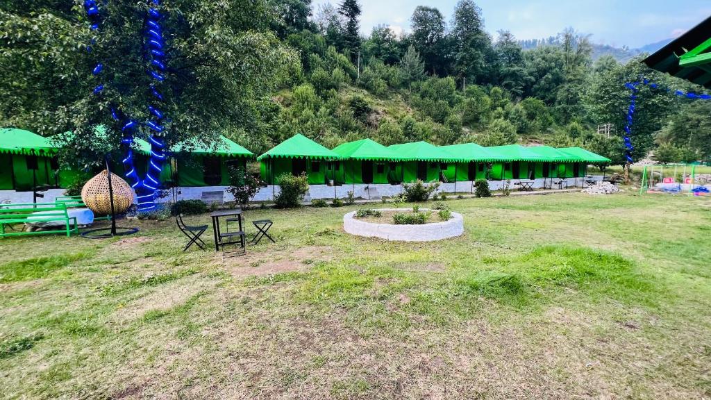 Zahrada ubytování The Himalayan Cottage Camping With Bonfire, Manali - A Riverside Retreat
