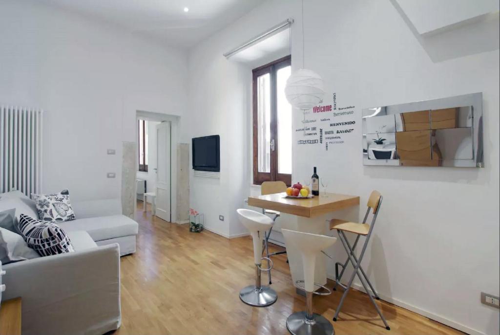 A kitchen or kitchenette at Navona Secret Suite