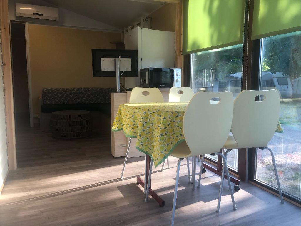 Fotografie z fotogalerie ubytování Camping El Roble v destinaci Valderrobres