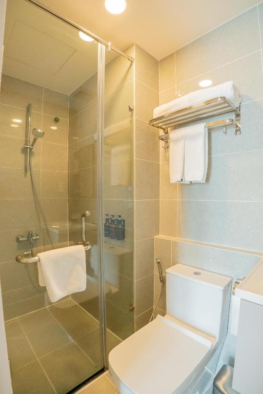 Two-Bedroom Apartment Corner with Balcony