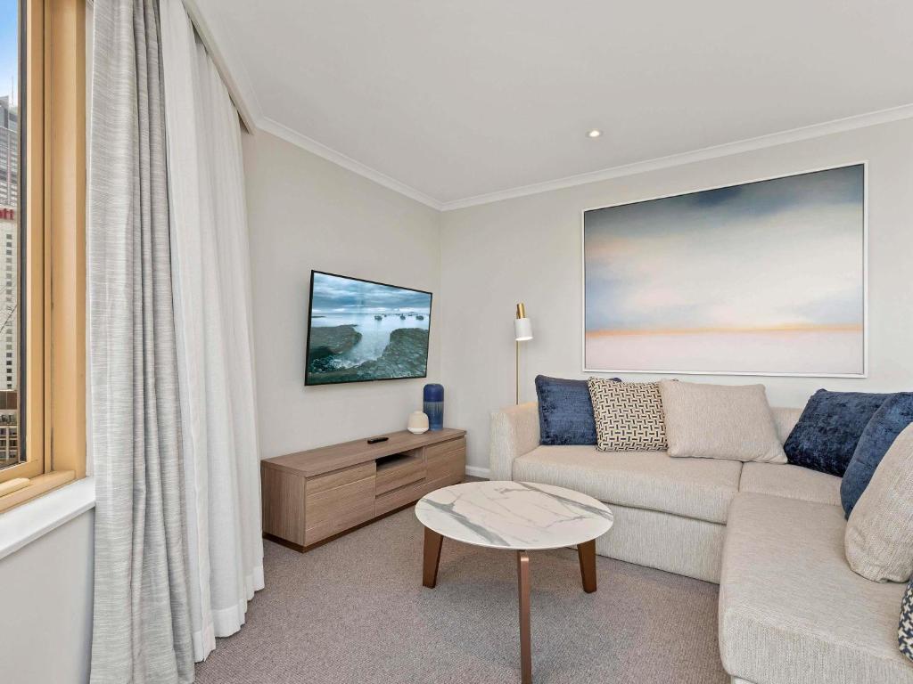 Posezení v ubytování The Sebel Quay West Suites Sydney