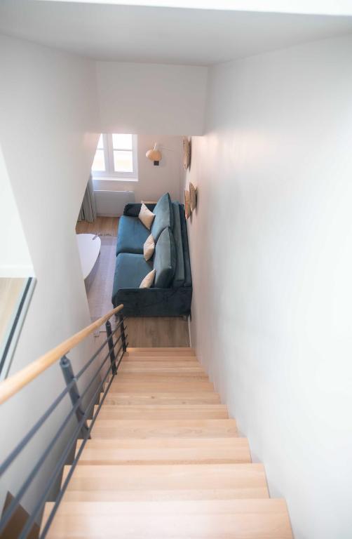 Łóżko lub łóżka w pokoju w obiekcie Nice 2 bed flat - Hyper centre St Tropez