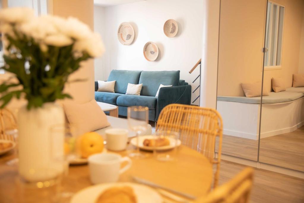 Część wypoczynkowa w obiekcie Nice 2 bed flat - Hyper centre St Tropez