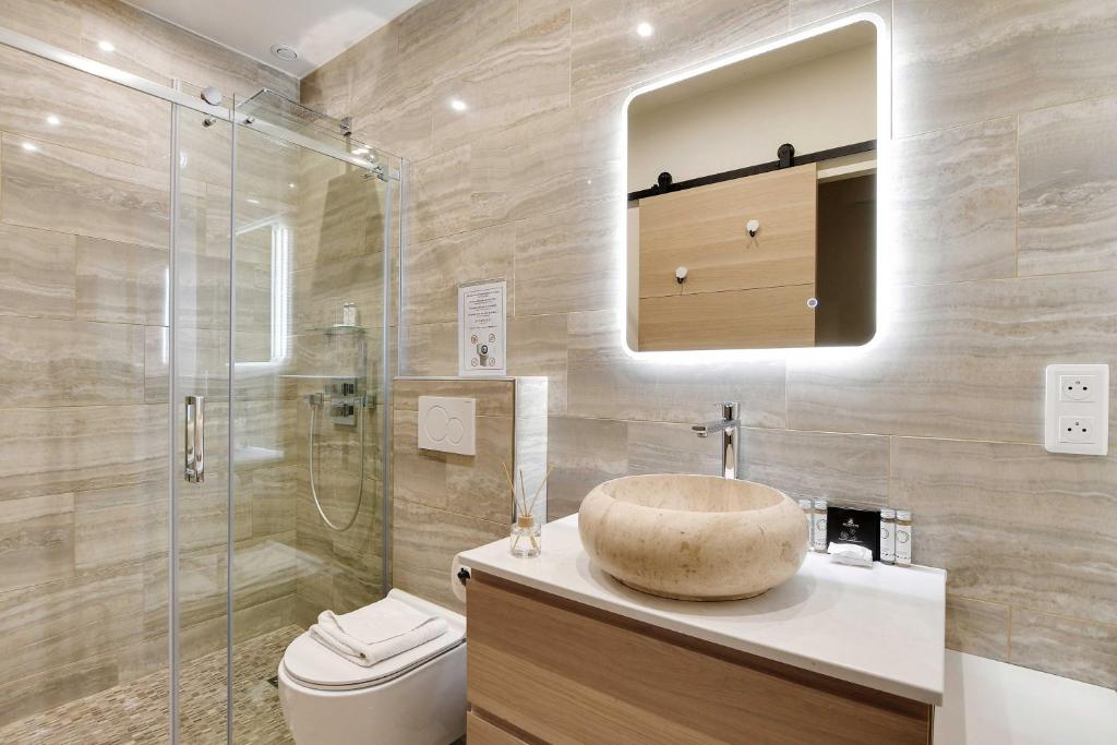 Łazienka w obiekcie Elegant apartment - 2BR-5P - Champs de Mars