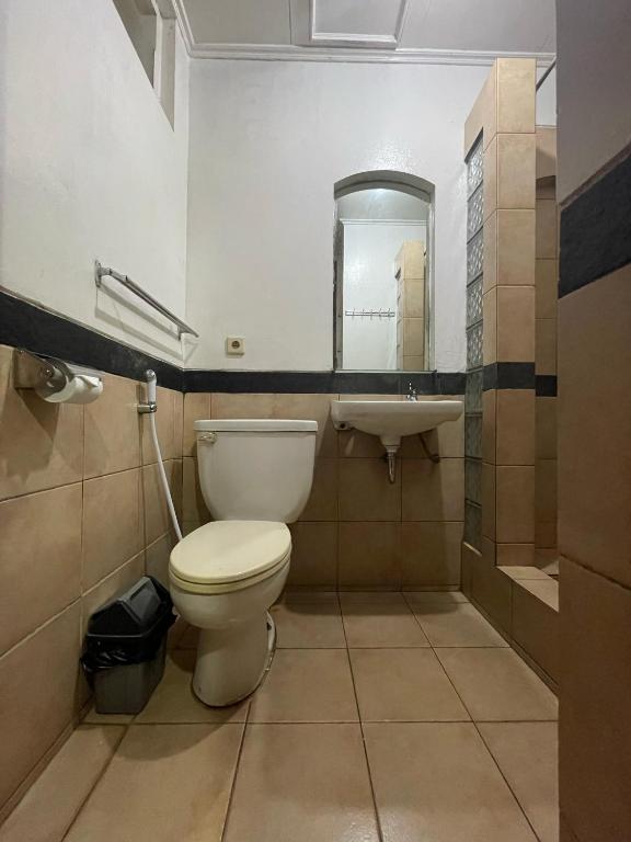Koupelna v ubytování RedDoorz Plus near Parahyangan University