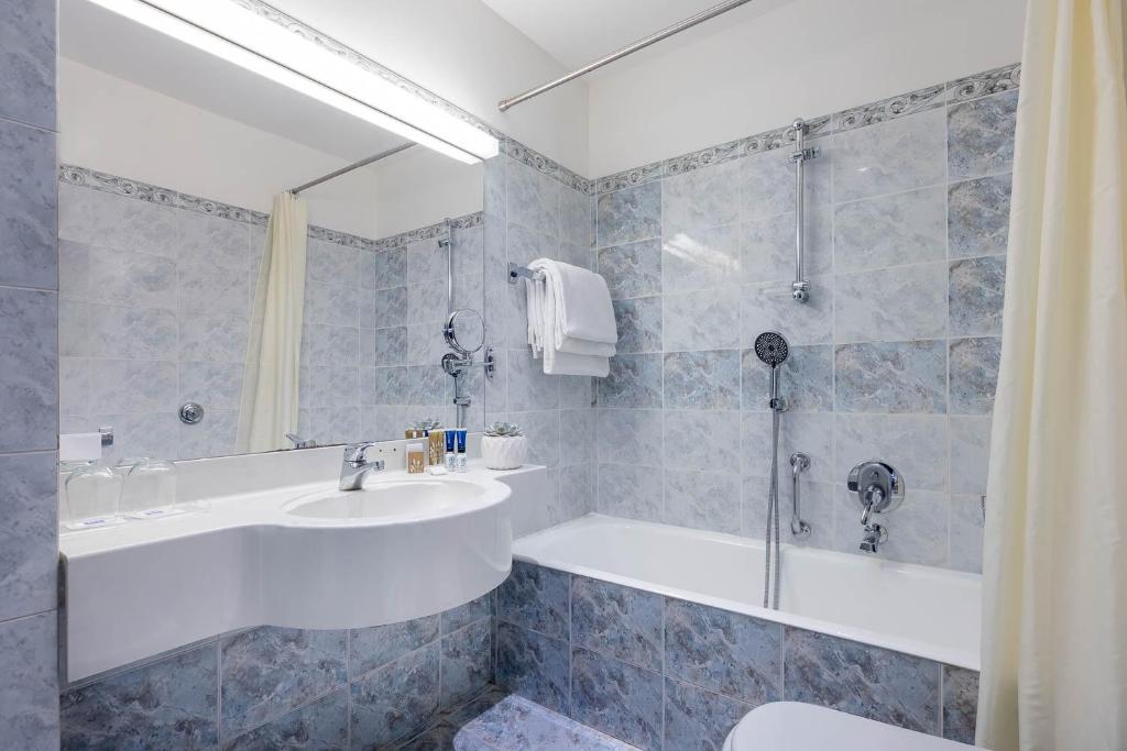 iH Hotels Milano Ambasciatori - Resim 32