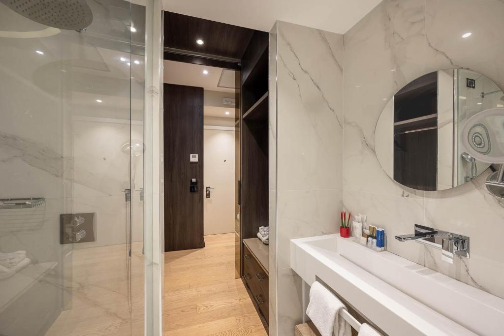 iH Hotels Milano Ambasciatori - Resim 34