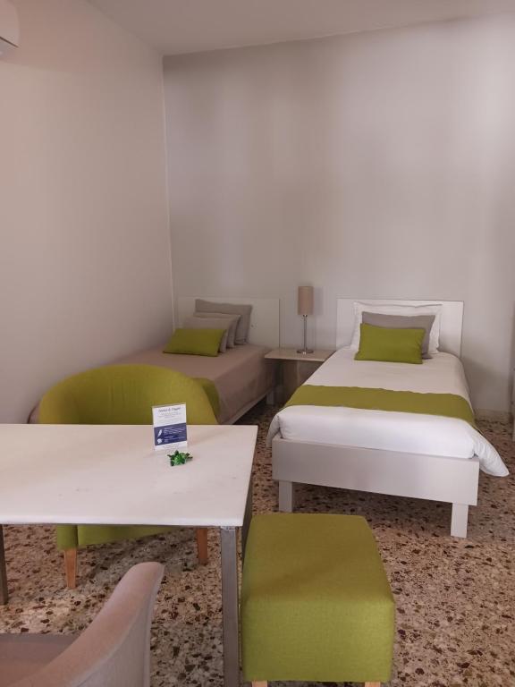 Theros & Trygos Boutique Houses - ATH Airport - 14