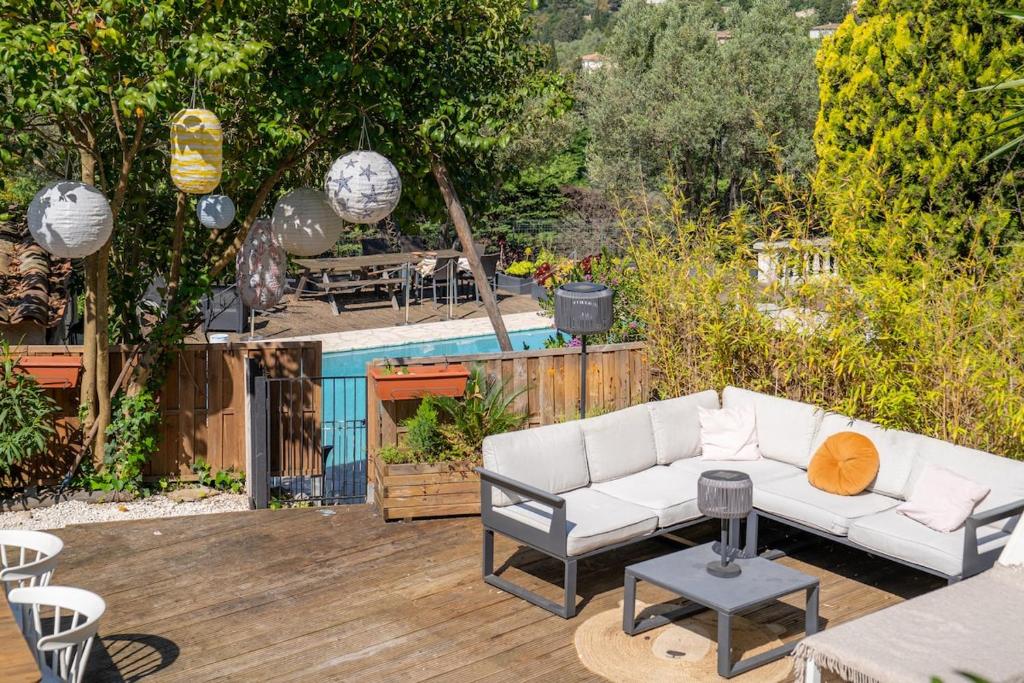 Zahrada ubytování Villa - Piscine partagée dans résidence privée - Proche Cannes