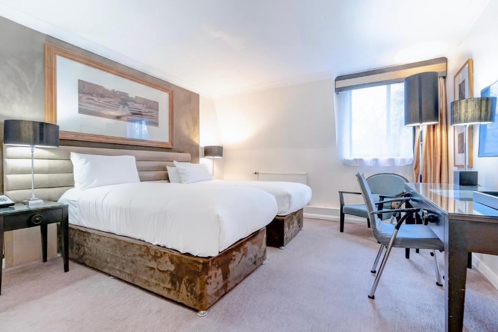 The Landmark Hotel and Leisure Club - 