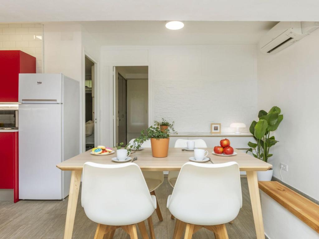 Kuchyň nebo kuchyňský kout v ubytování Apartment Garbi Salions by Interhome