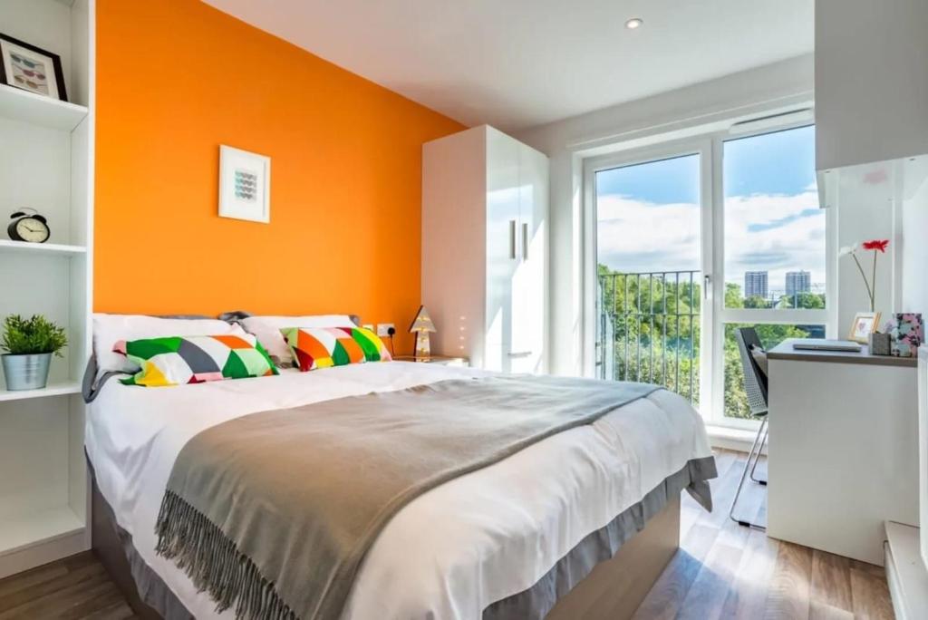 Postel nebo postele na pokoji v ubytování Stepney Yard in Newcastle