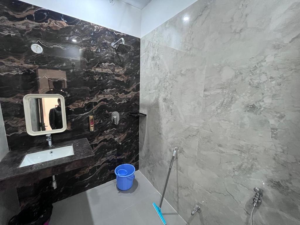 Koupelna v ubytování Hridayam Kashi Homestay