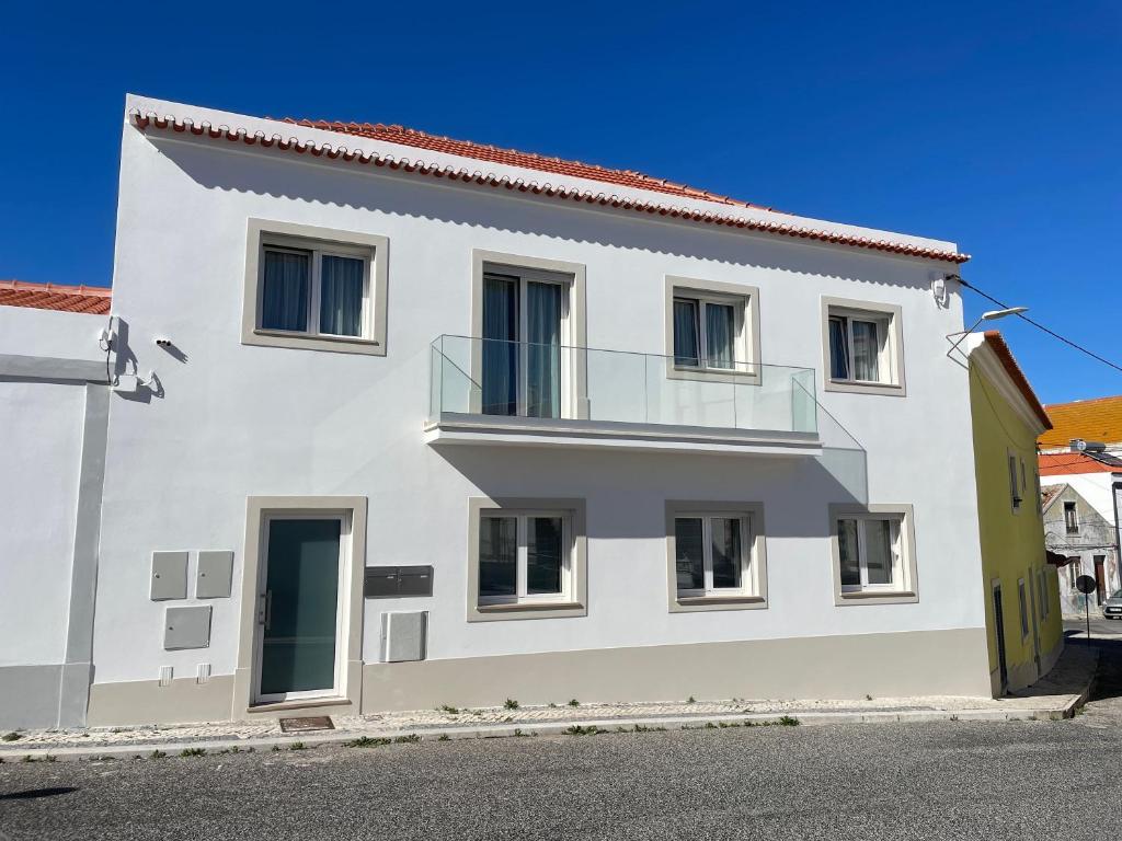 Casa das Redes - Walk to Peniche Beach