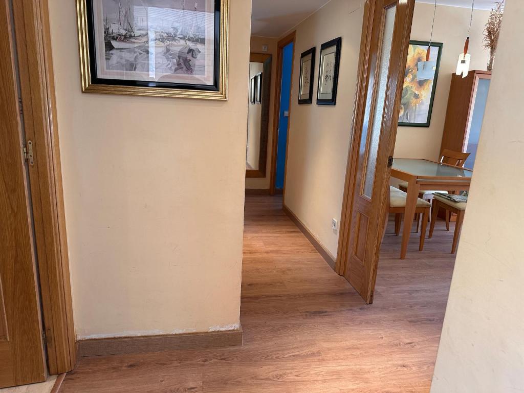 Fotografia z galérie ubytovania Apartamentos Llobregat v destinácii Cambrils
