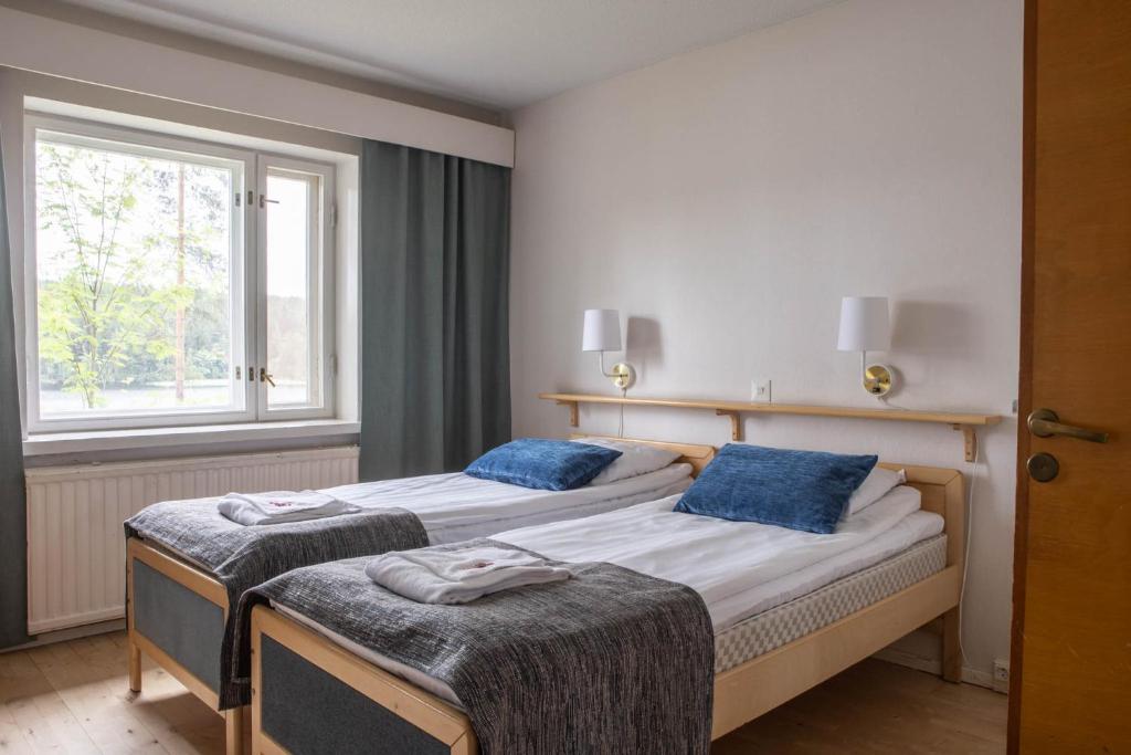 Lomahostelli - Camera Doppia Con Bagno Privato