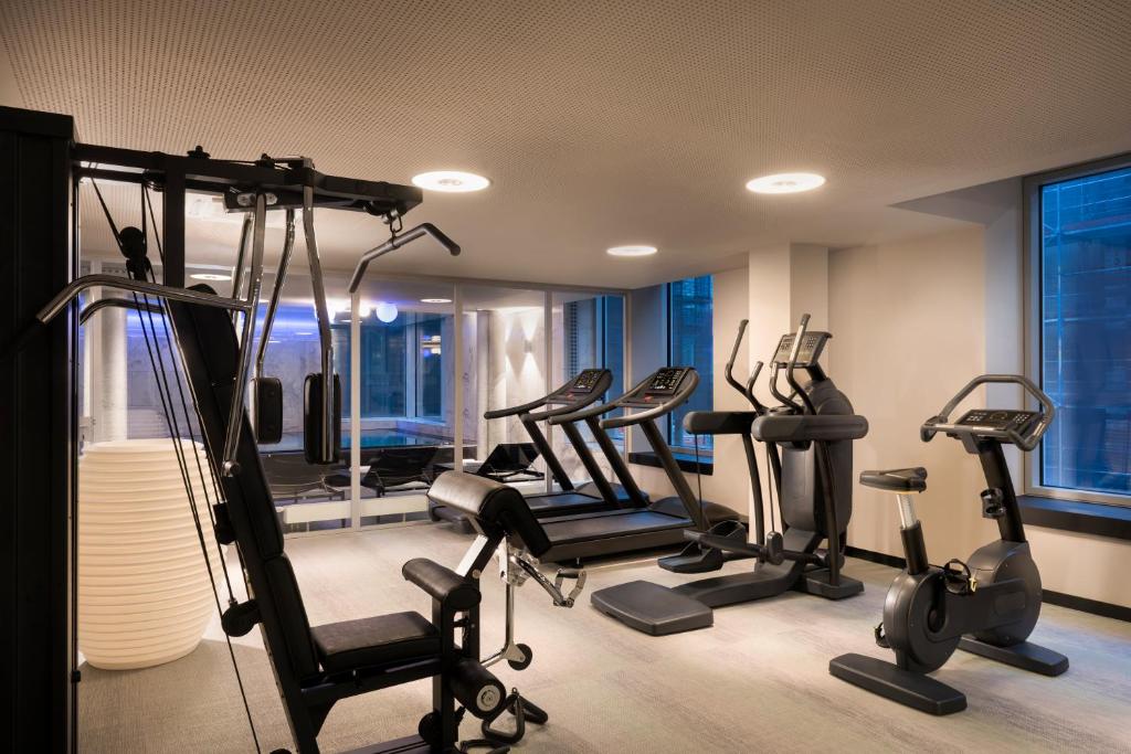 Adina Apartment Hotel Hamburg Speicherstadt - Resim 35