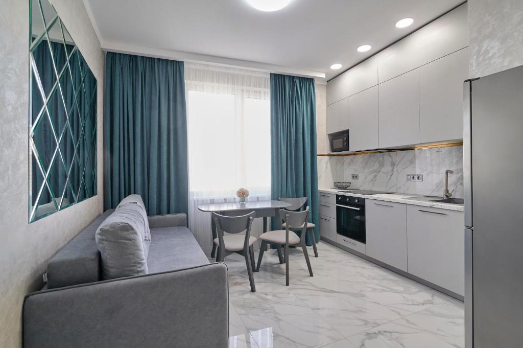 Готелі: 36 Apartment in Arcadia, Одеса