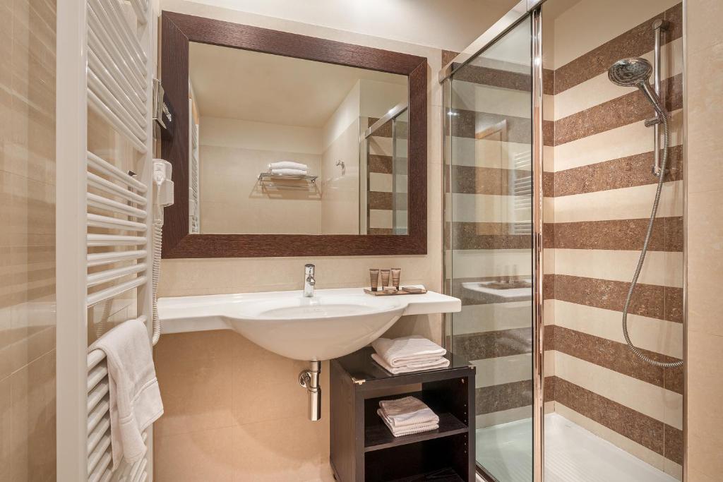 Koupelna v ubytování Hotel Nazionale