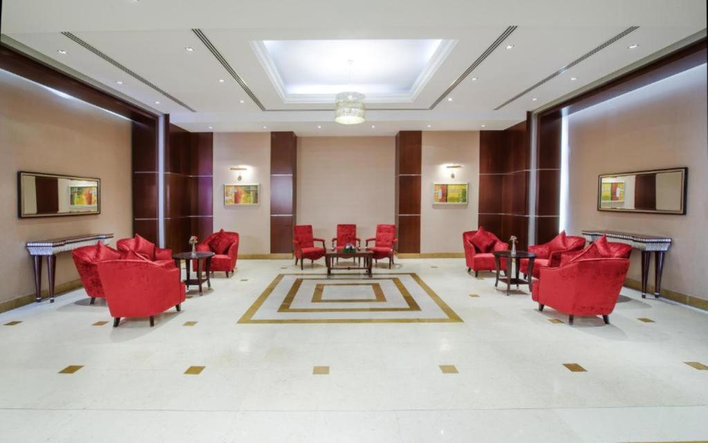 Posezení v ubytování Concorde Hotel near Exhibition Center by Palette Resorts