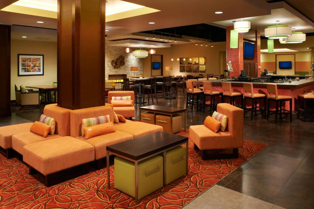 Posezení v ubytování Buffalo Marriott Niagara