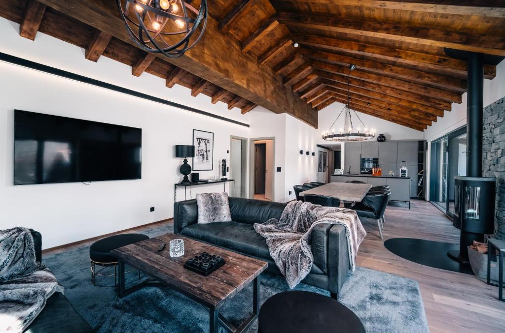 TV a/nebo společenská místnost v ubytování Navigare Resorts