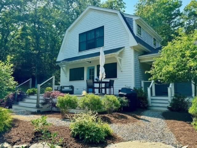 Zahrada ubytování Modern 3b3b Country House and Barn on quiet road