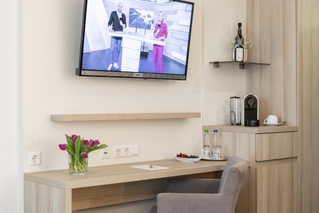 Hotel HASEN - Standard King Room