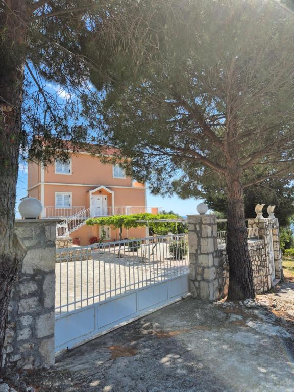 Φωτογραφία από το άλμπουμ του Apartments Marina House στα Φάρσα