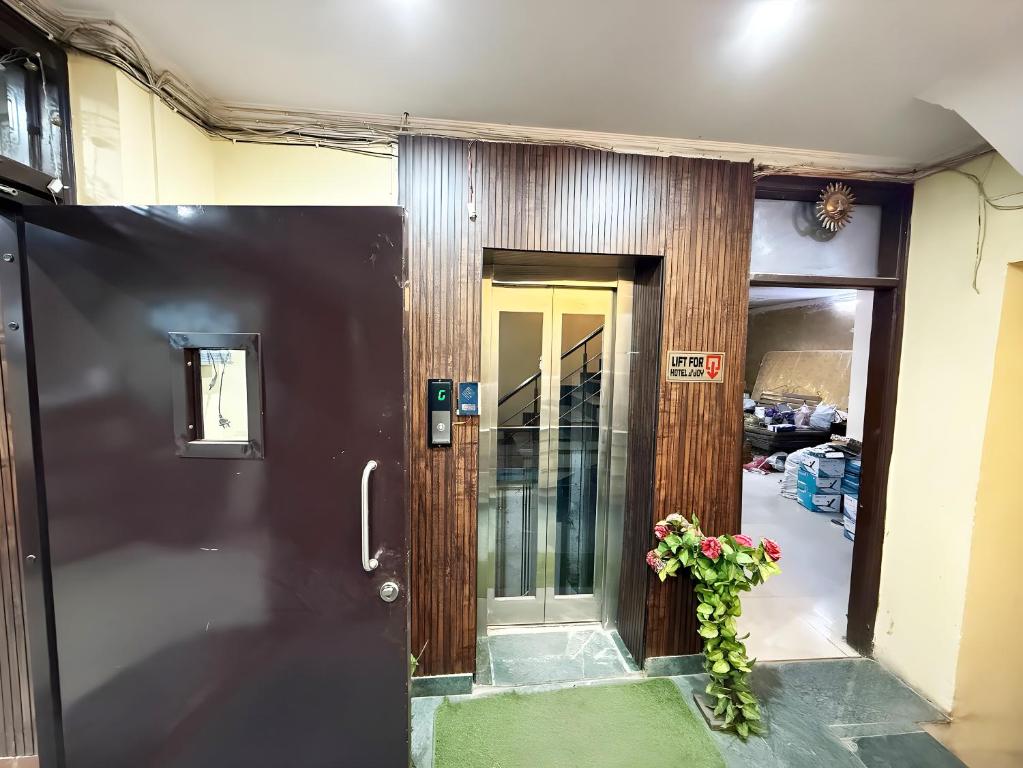 Fotografie z fotogalerie ubytování Hotel Joy - Karol Bagh Market v Novém Dillí