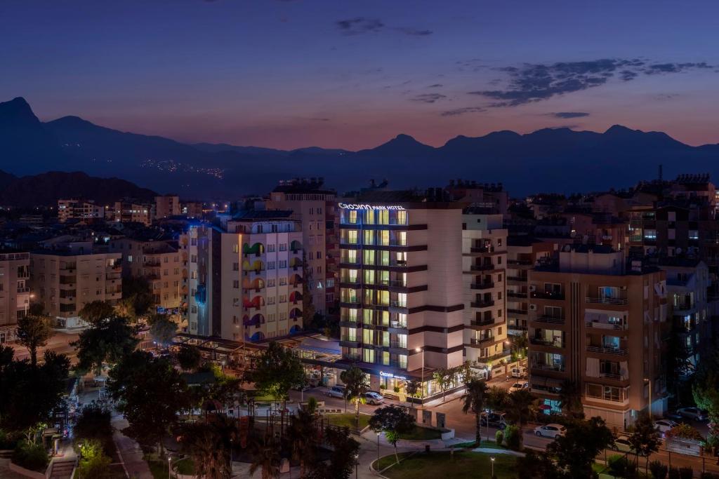 لابی و فضای عمومی Rodinn Park Hotel - تصویر ۵