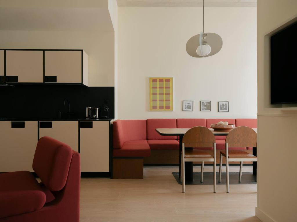 Edgar Suites - Église photo