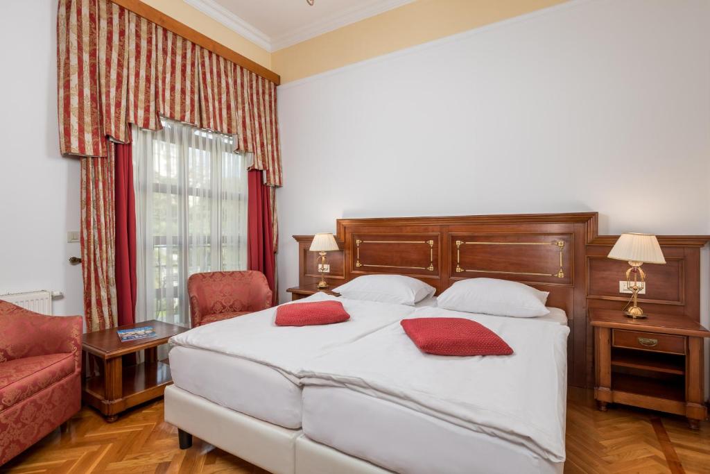 Postel nebo postele na pokoji v ubytování Hotel Miramar