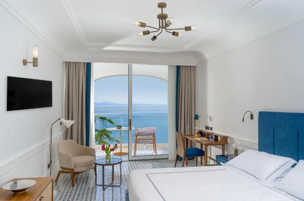 Deluxe Double Room with Sea View