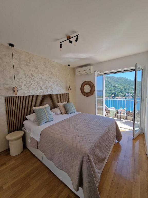 Blue Diamond Rooms