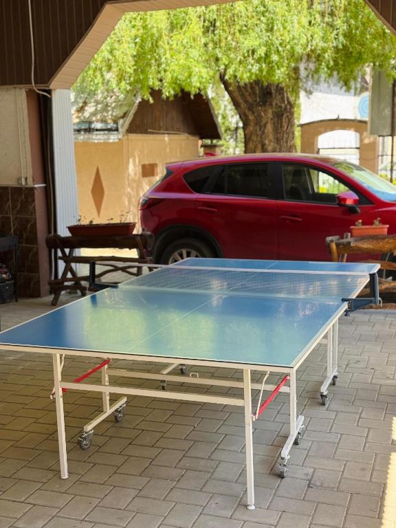 Stolní tenis v ubytování Hostel „La Galan” nebo okolí
