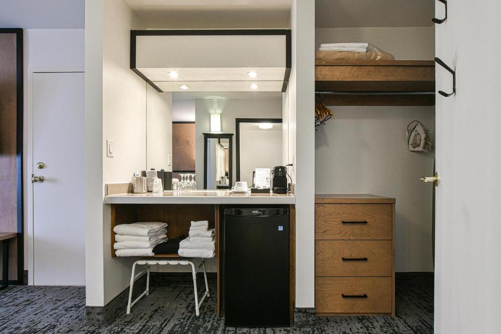 Una cocina o cocineta en AX Hotel