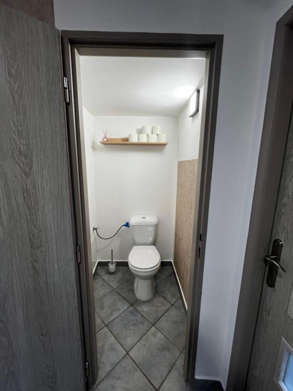 Koupelna v ubytování Apartmány Polepy