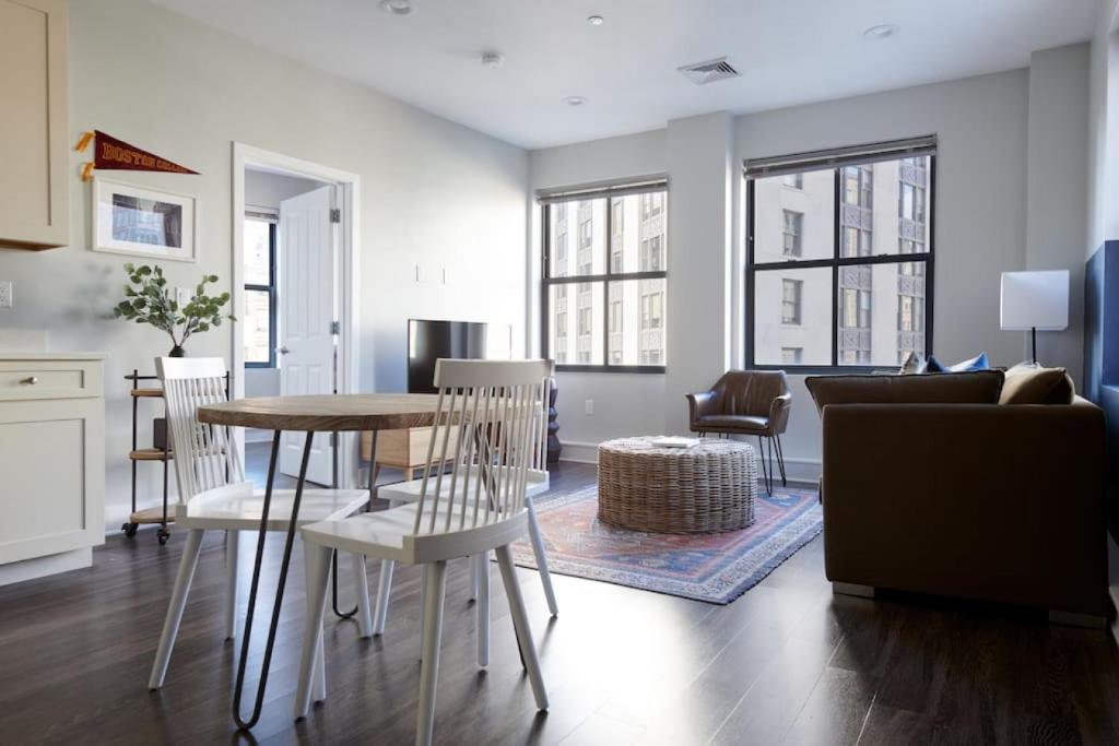 Una cocina o cocineta en Warm 1BR in Boston FIDI Close to Everything