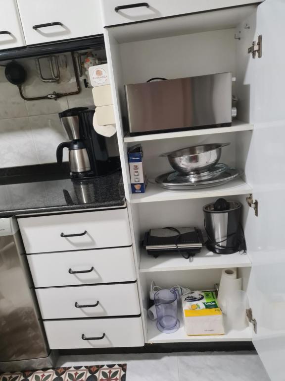 Kuchyňa alebo kuchynka v ubytovaní Casa Campelo - APTO Playa de Rodeira Cangas, Garaje y WiFi gratis