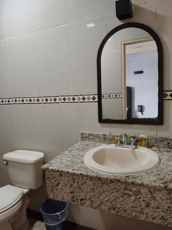 Koupelna v ubytování Hotel Astur