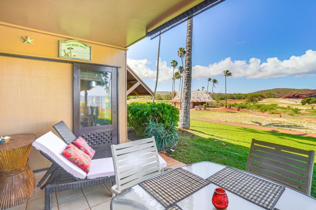 Balkons/terase naktsmītnē Oceanfront Condo with Pool Access on Molokai!