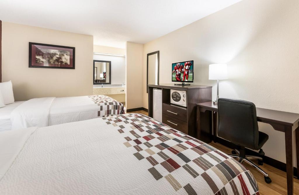 Red Roof Inn Indianapolis - Castleton - 豪华双人间 - 带两张双人床 - 禁烟