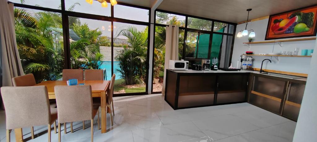 Ballena Rey Hotel - Apartamento Con Vistas A La Piscina