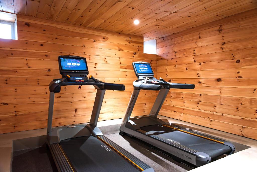 Fitness centrum a/nebo fitness zařízení v ubytování Hotel Kinsley