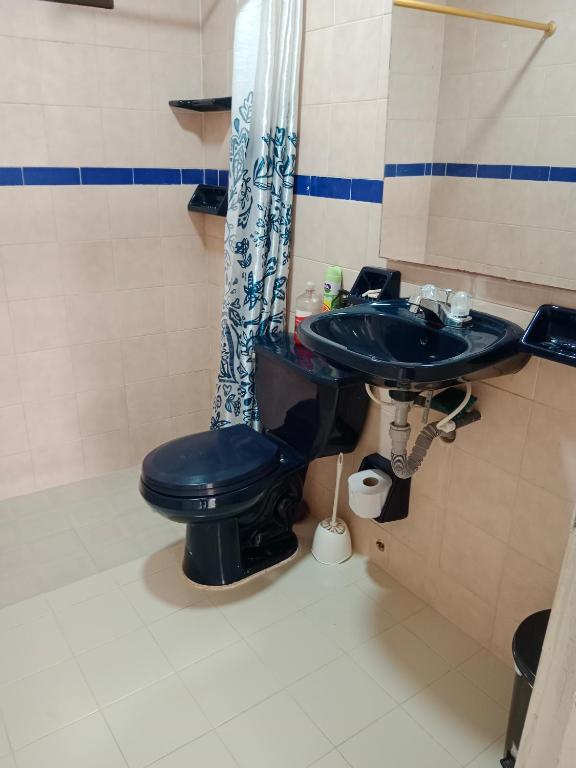 Φωτογραφία από το άλμπουμ του Habitación con aire y piscina σε Santa Veronica