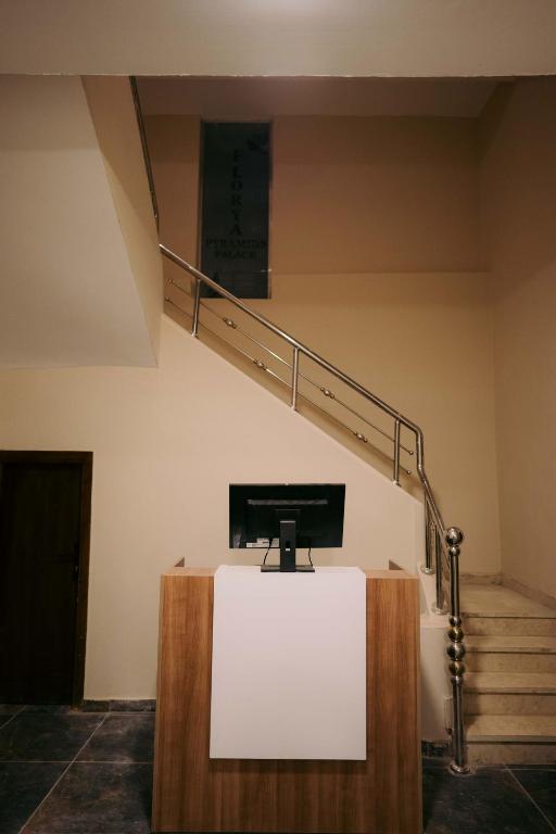 TV a/nebo společenská místnost v ubytování Florya pyramids Palace