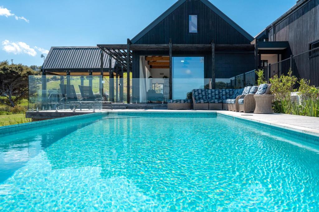 Πισίνα στο ή κοντά στο Te Whau Retreat - Whole Property - Be My Guest Waiheke